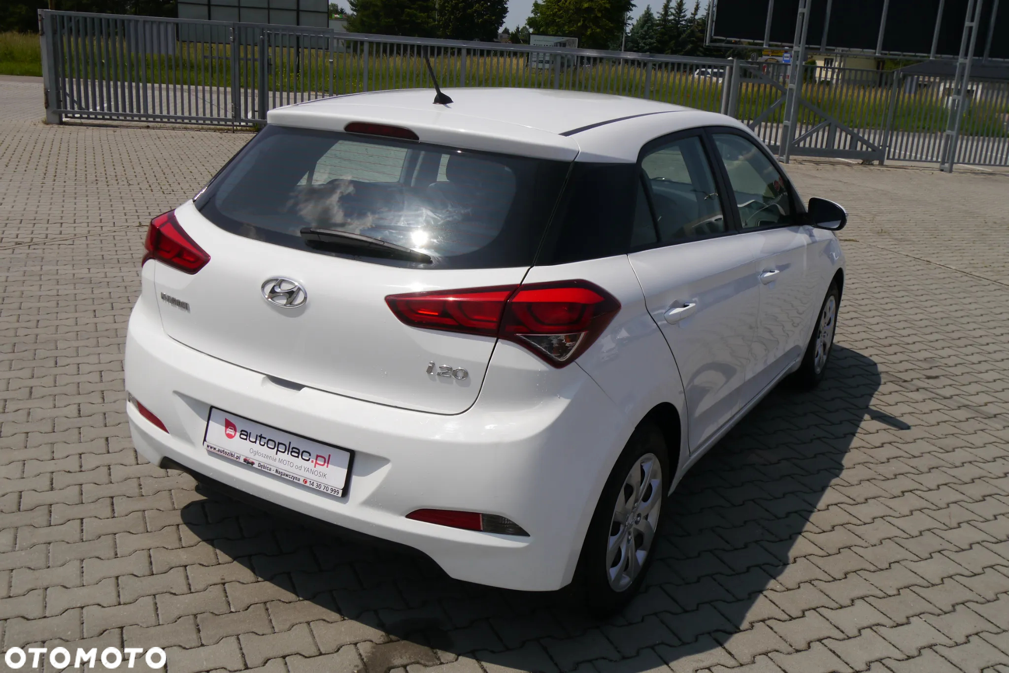 Hyundai i20 - 11