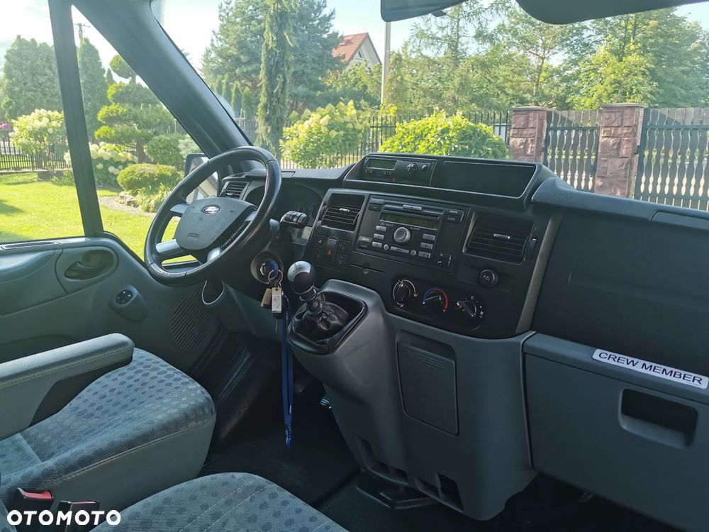 Ford Transit 350L Trend - 13