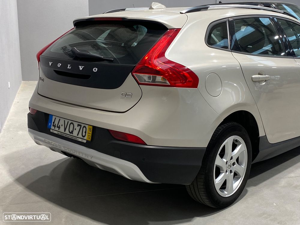 Volvo V40 Cross Country 2.0 D2 Momentum - 5