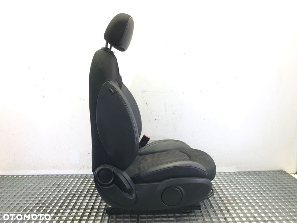 FOTEL PRAWY PRZÓD - 260.00 PLN - MINI MINI COUNTRYMAN (R60) 2010 - 2016 Cooper D 82 kW [112 KM] - 6
