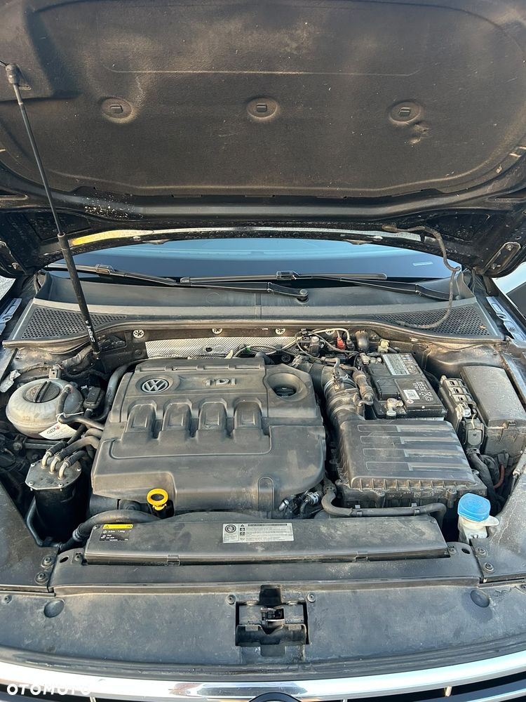 Volkswagen Passat - 8