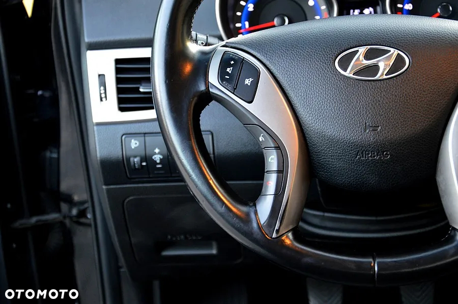 Hyundai i30 i30cw 1.4 Fifa World Cup Edition - 27