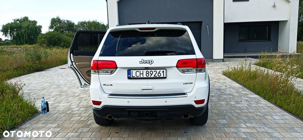Jeep Grand Cherokee - 15