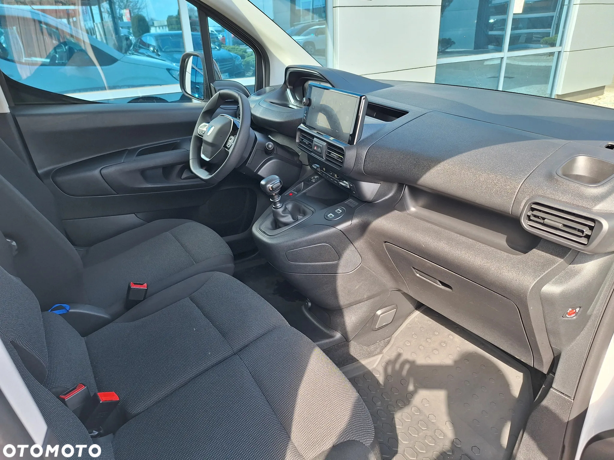 Peugeot Partner Furgon Long 950kg BlueHDi 100 KM S&S M6 - 5