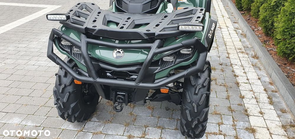 Can-Am Outlander Max - 8