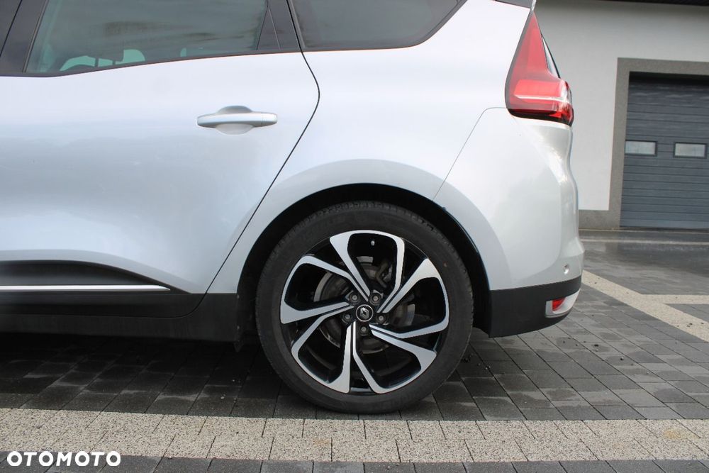 Renault Scenic - 16