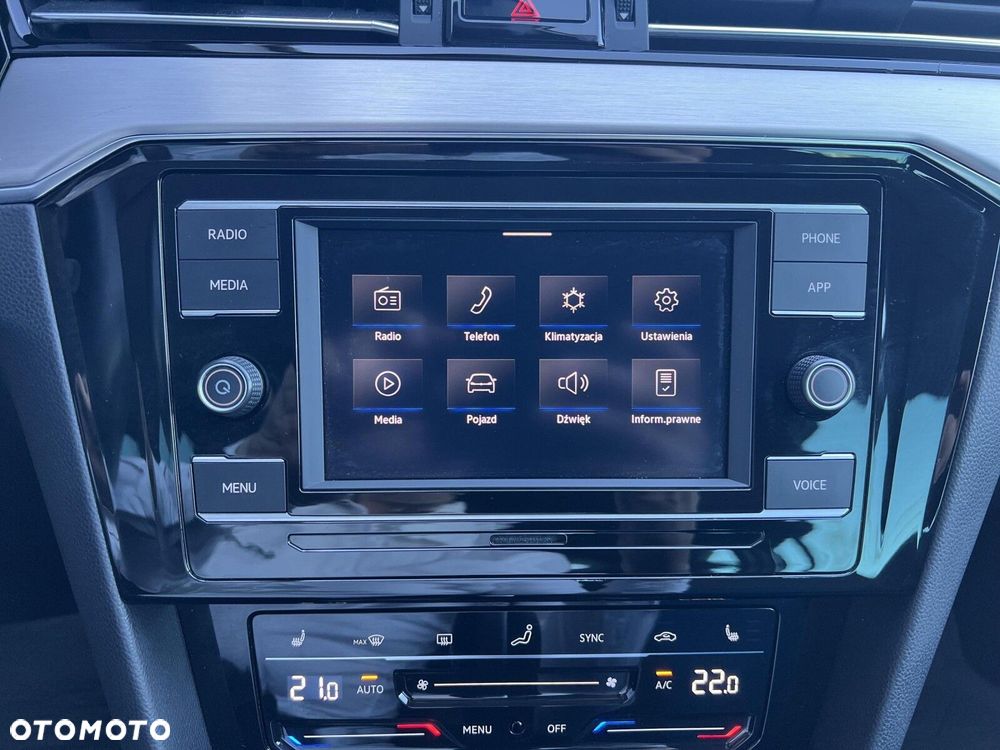 Volkswagen Passat - 17