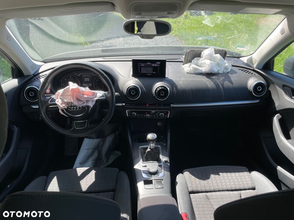 Audi A3 Sportback 1.6 TDI Ambition - 9