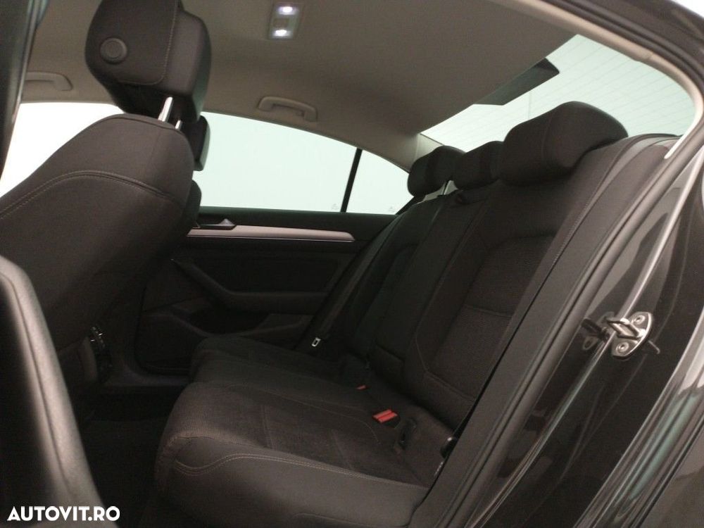 Volkswagen Passat 1.5 TSI OPF Comfortline - 16