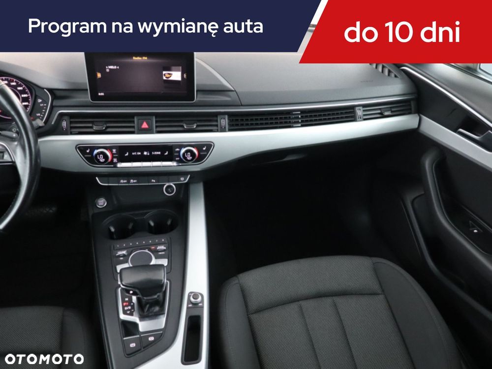 Audi A4 Limousine - 10