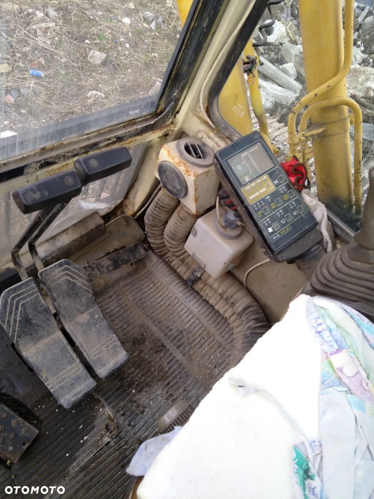 Komatsu PC210-5K - 14