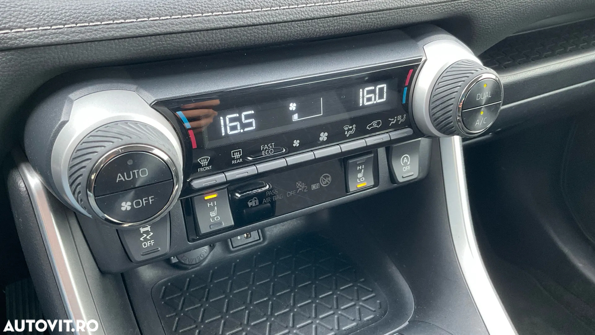 Toyota RAV4 - 31