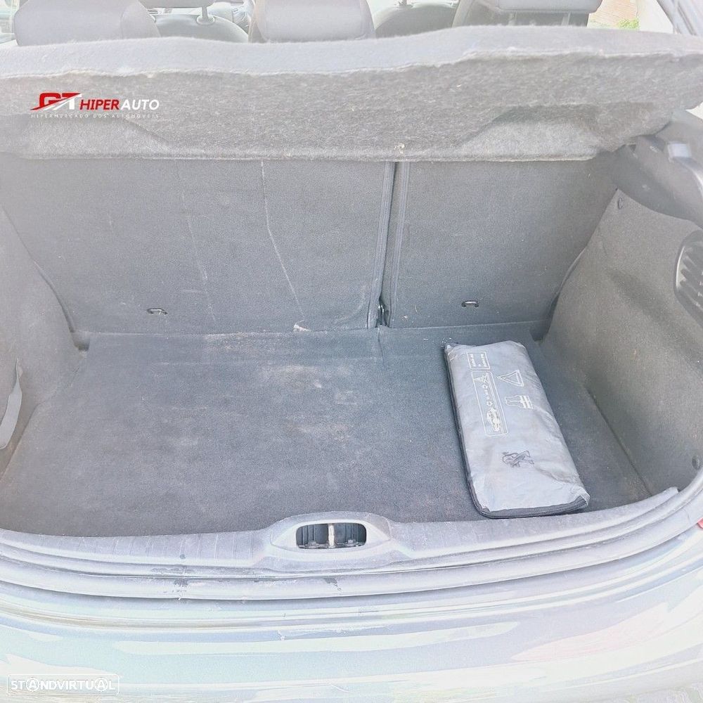 Peugeot 208 1.2 PureTech Active - 10