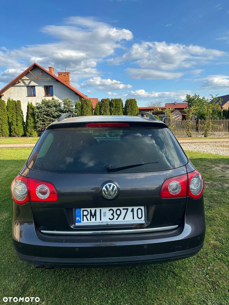 Volkswagen Passat 2.0 TDI DPF DSG Comfortline - 10