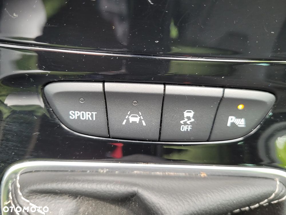 Opel Astra 1.4 Turbo Start/Stop 120 Jahre - 28