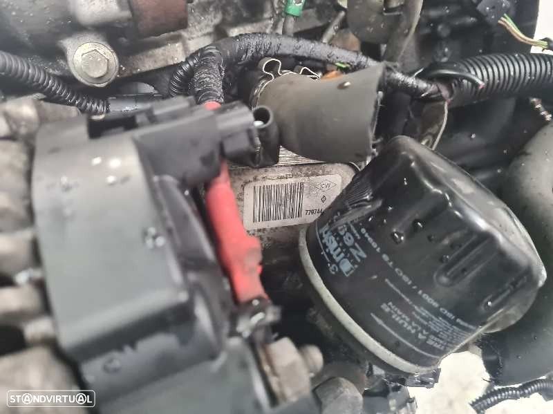 MOTOR COMPLETO DACIA SANDERO 2010 - 4