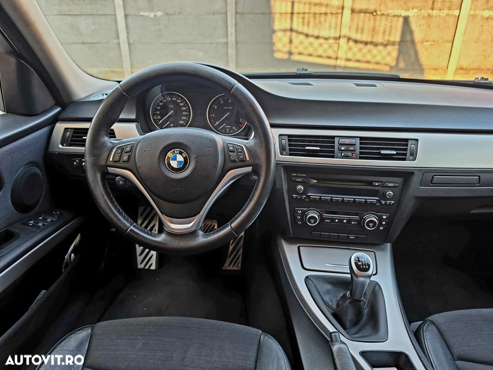 BMW Seria 3 316i - 8
