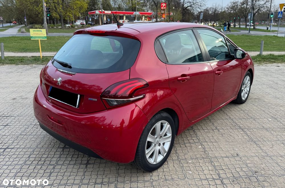 Peugeot 208 PureTech 110 Stop & Start Allure - 4