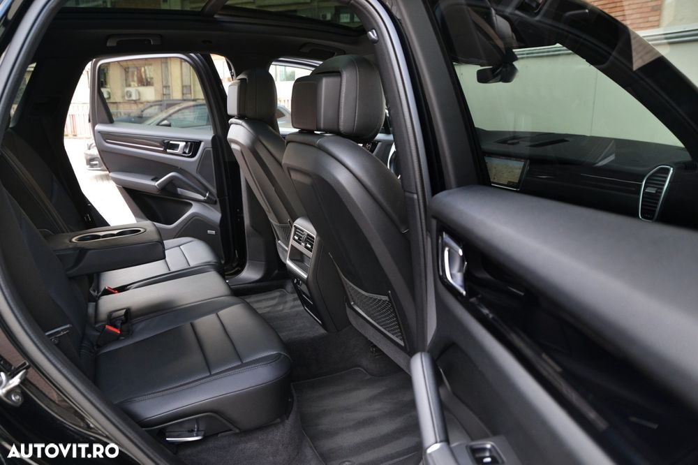 Porsche Cayenne Tiptronic S - 22