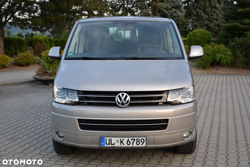 Volkswagen Multivan - 2