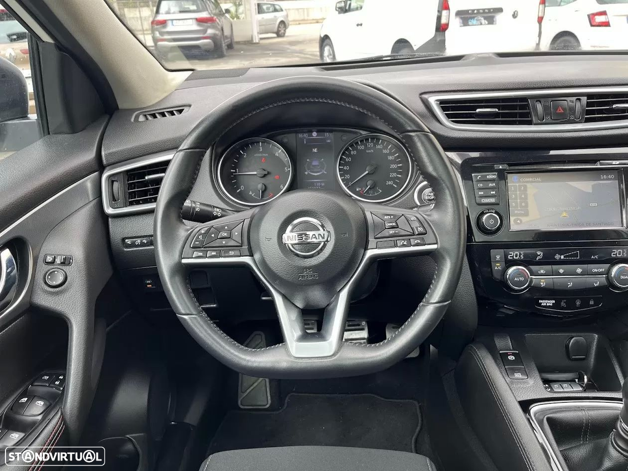 Nissan Qashqai 1.5 dCi N-Connecta 18 - 14
