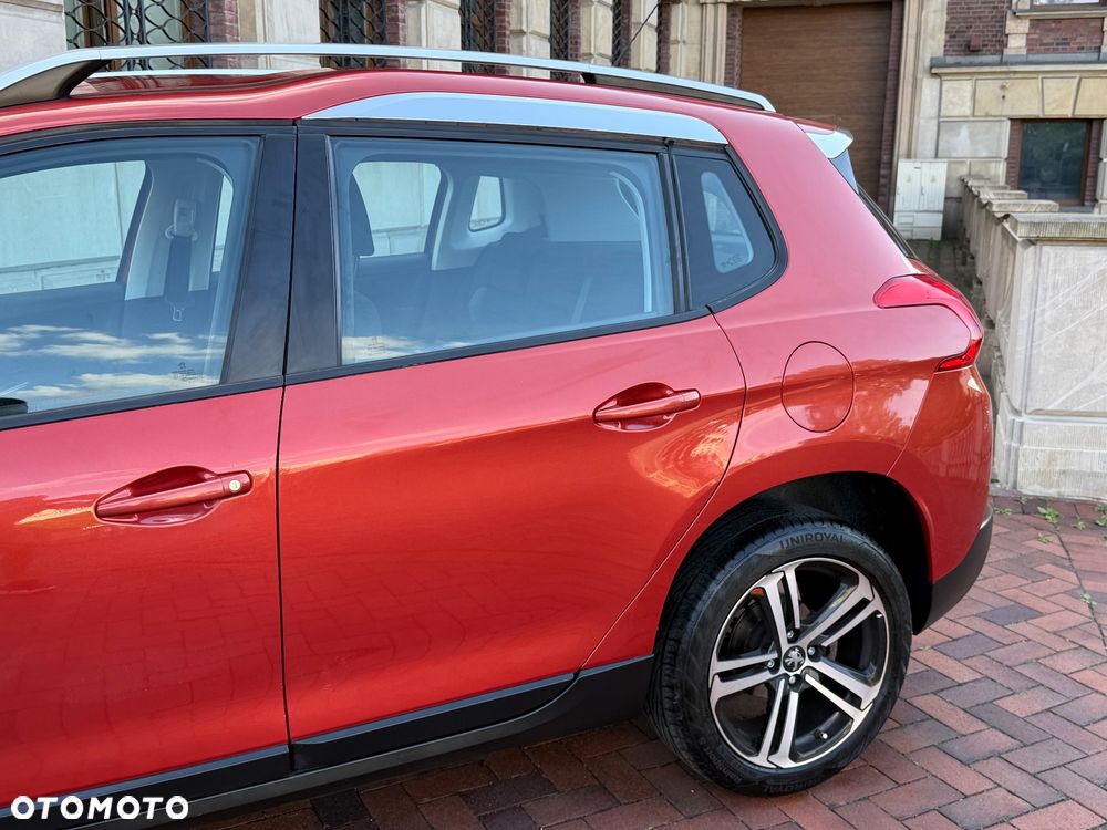 Peugeot 2008 1.2 Pure Tech Style S&S - 14