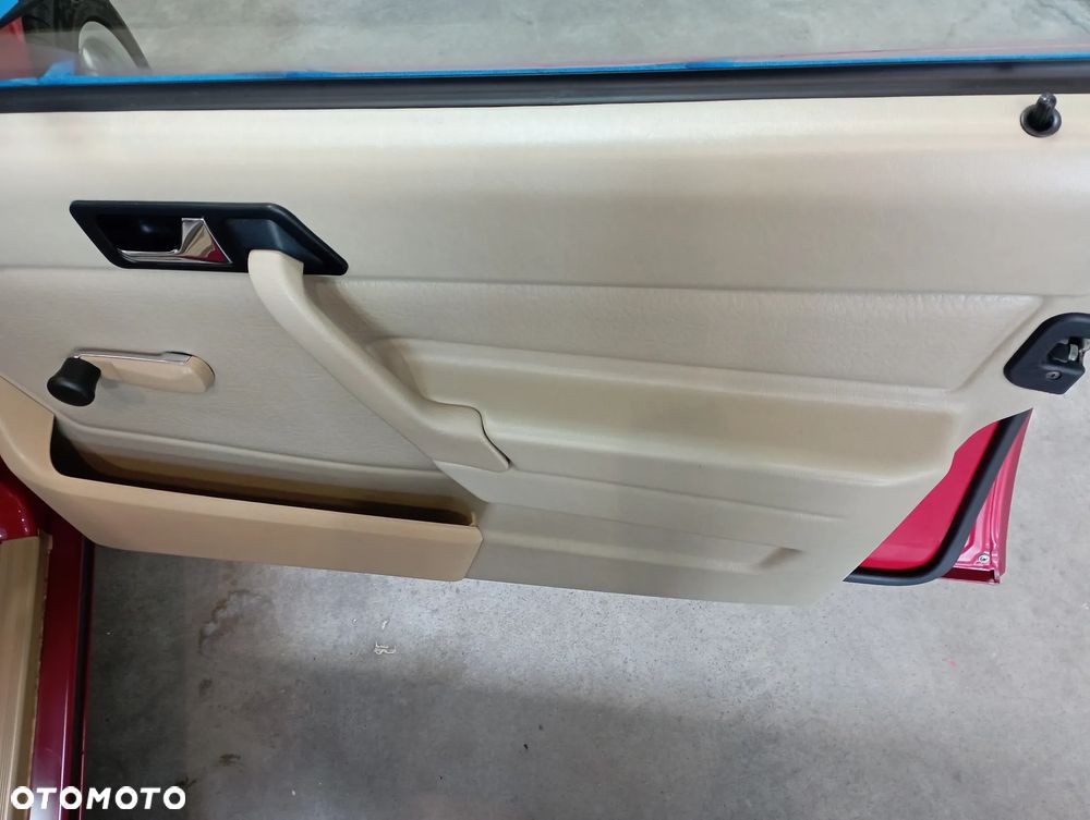 Mercedes-Benz W201 (190) - 31