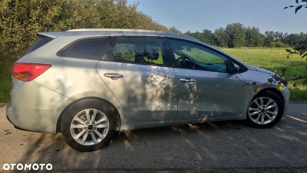 Kia Ceed SW 1.0 T-GDI 120 OPF Vision - 10