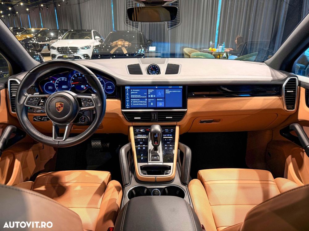 Porsche Cayenne - 15