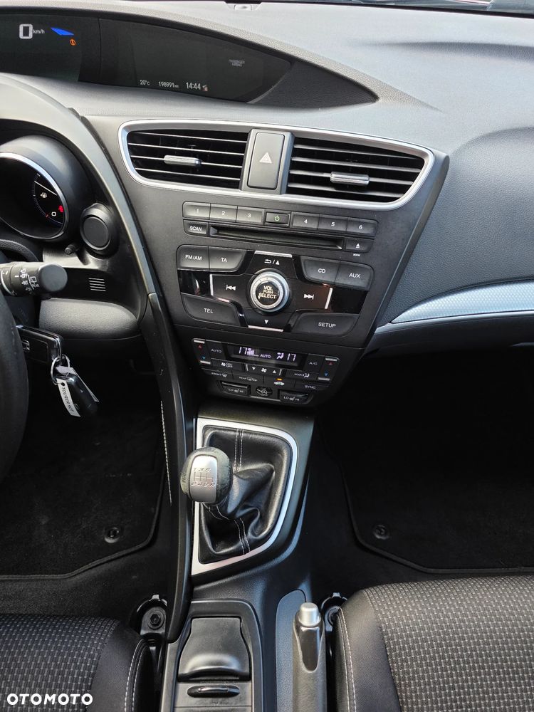 Honda Civic 1.8 i-VTEC Comfort - 12