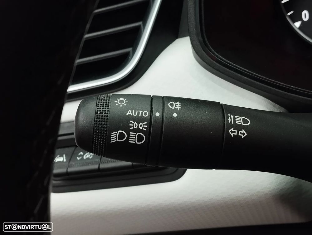 Renault Clio 1.5 Blue dCi Evolution - 22