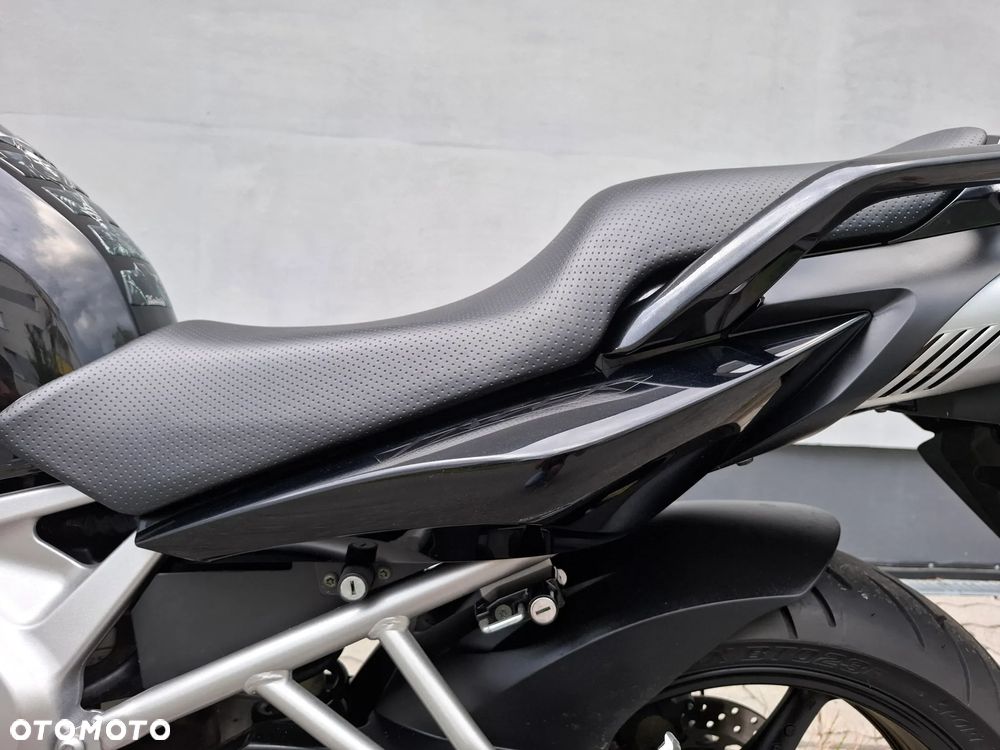 Yamaha FZ6 - 37