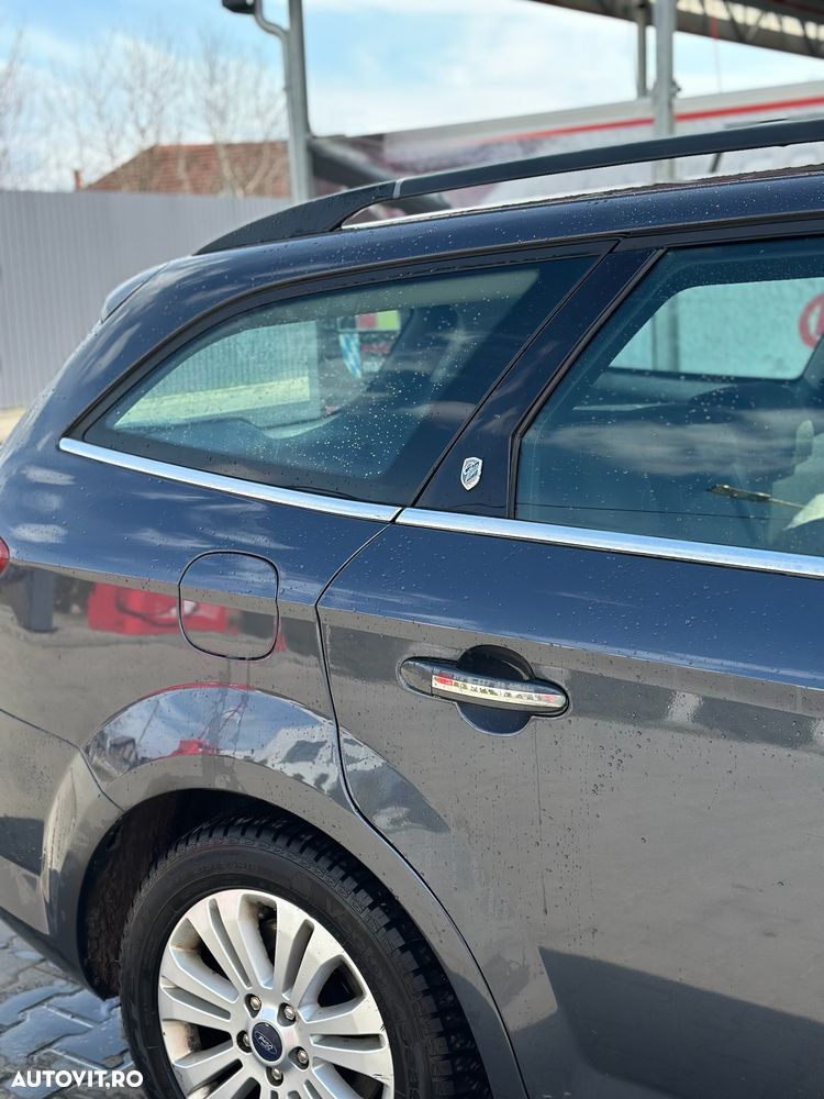 Ford Mondeo 2.0 TDCI Ghia - 10