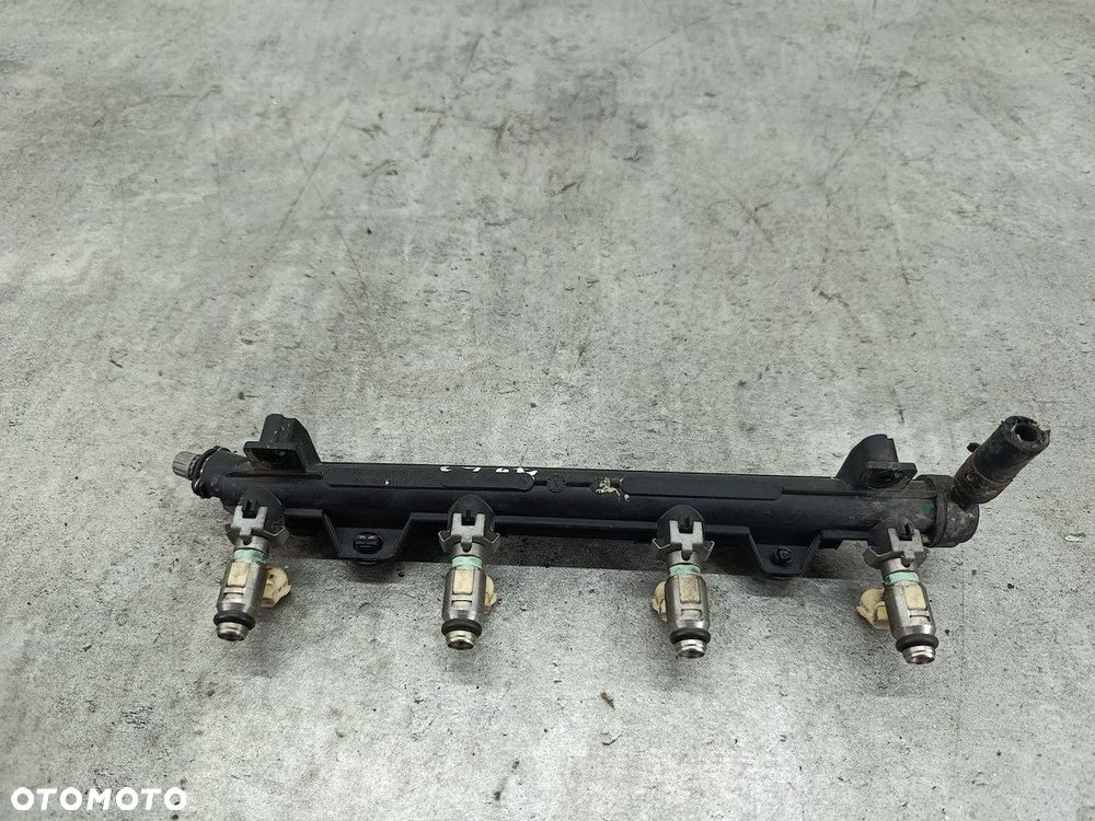 LISTWA WTRYSKOWA BENZYNA VW GOLF V 036133319BG 1.4 16V - 5