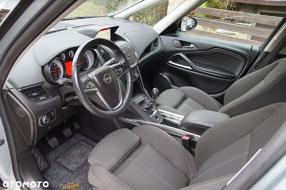 Opel Zafira 1.6 T SIDI Cosmo S&S - 12