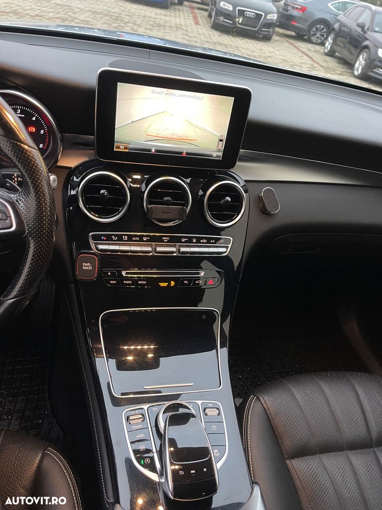 Mercedes-Benz GLC 220 d 4Matic 9G-TRONIC Exclusive - 31