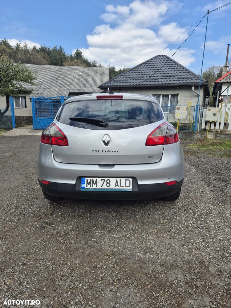 Renault Megane ENERGY dCi 110 Start & Stop Bose Edition - 2