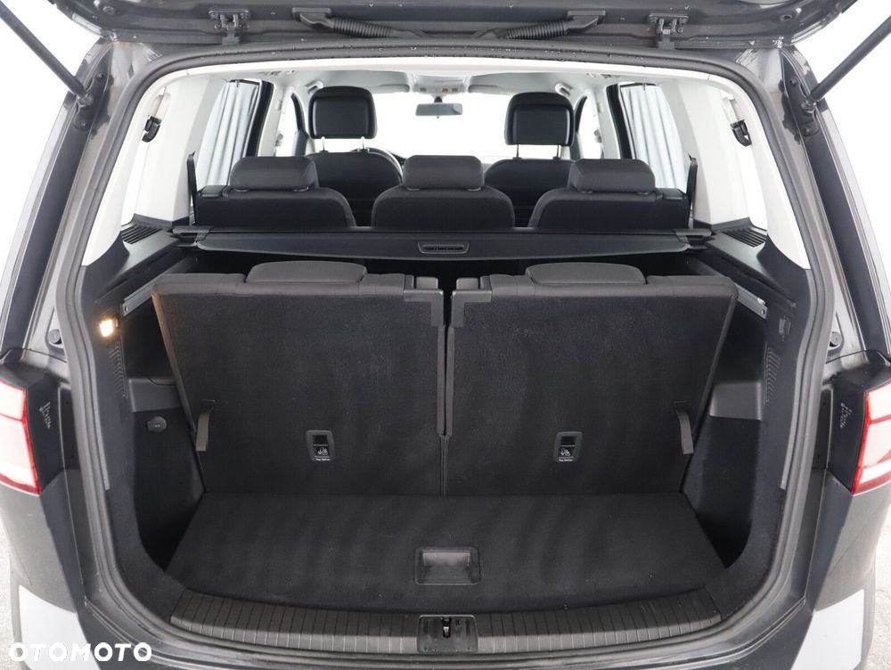 Volkswagen Touran 1.5 TSI EVO Highline DSG - 25