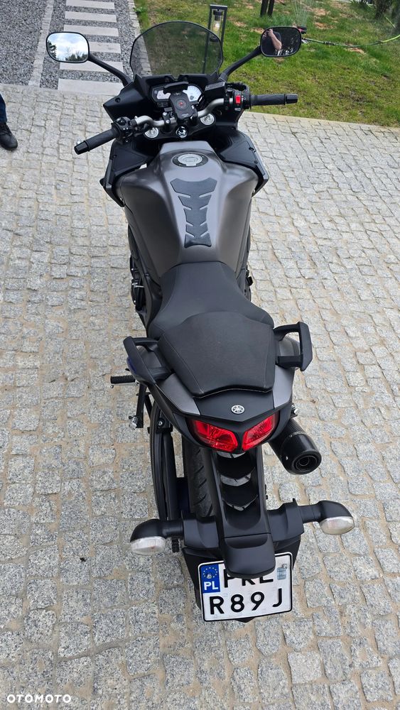 Yamaha FZ8 - 9