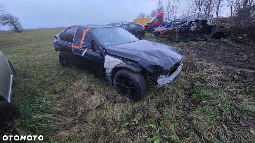 BMW Seria 3 316d - 10