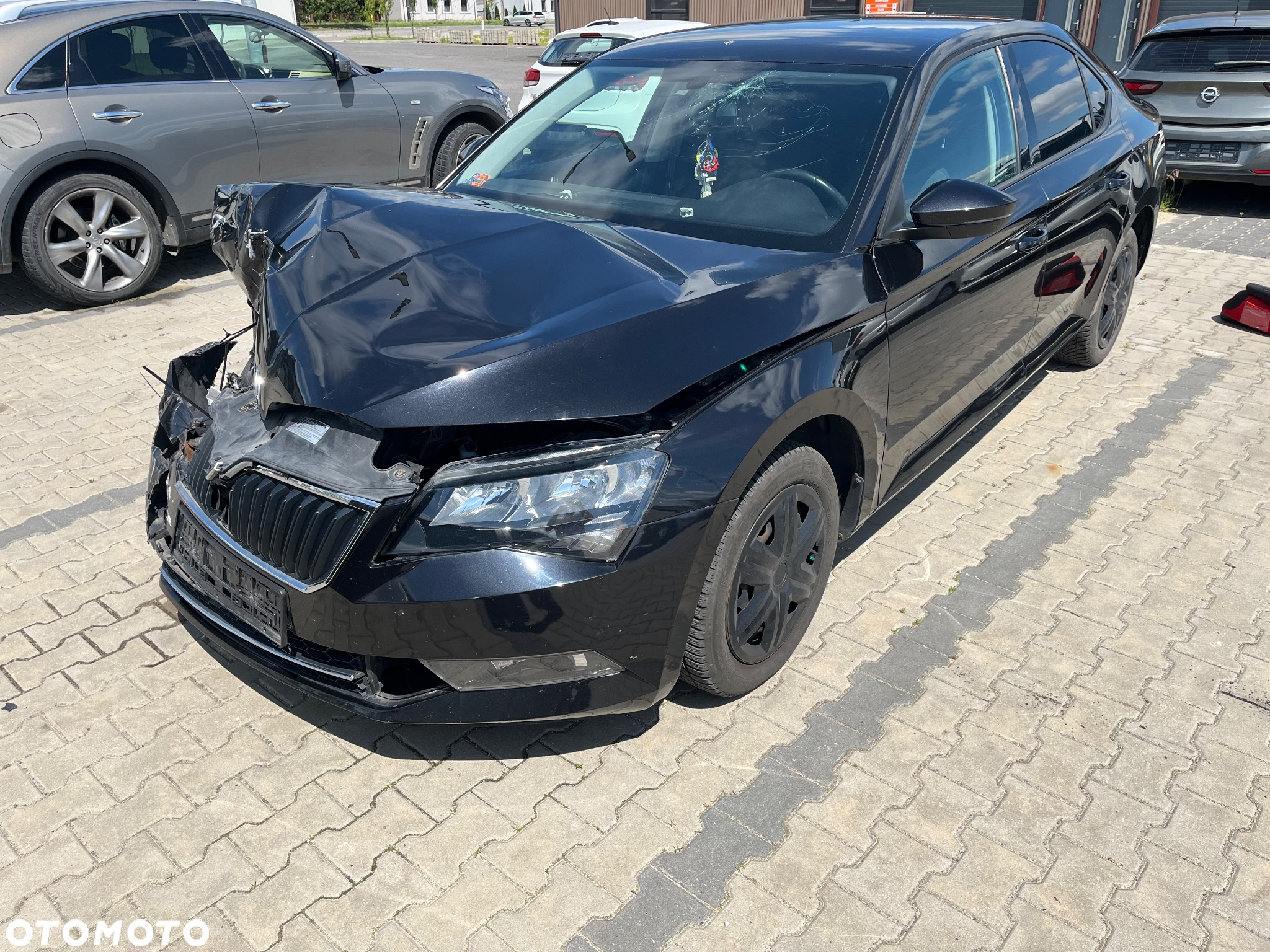 Skoda Superb 2.0 TDI Active - 4