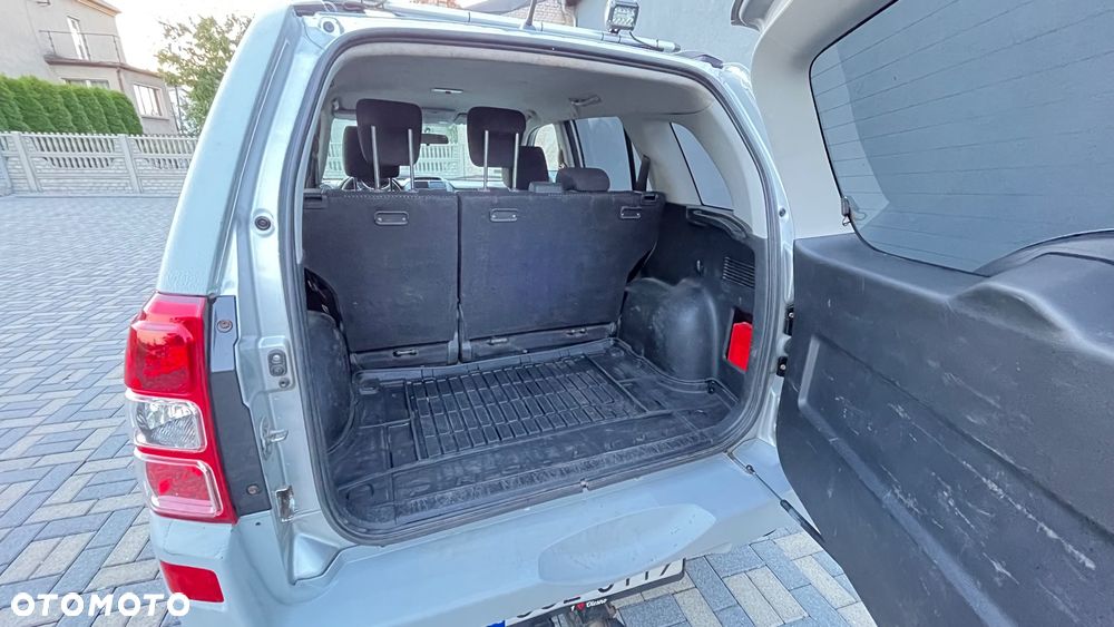 Suzuki Grand Vitara 1.9 DDiS Club DPF Family - 5