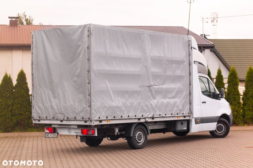 Mercedes-Benz Sprinter - 11