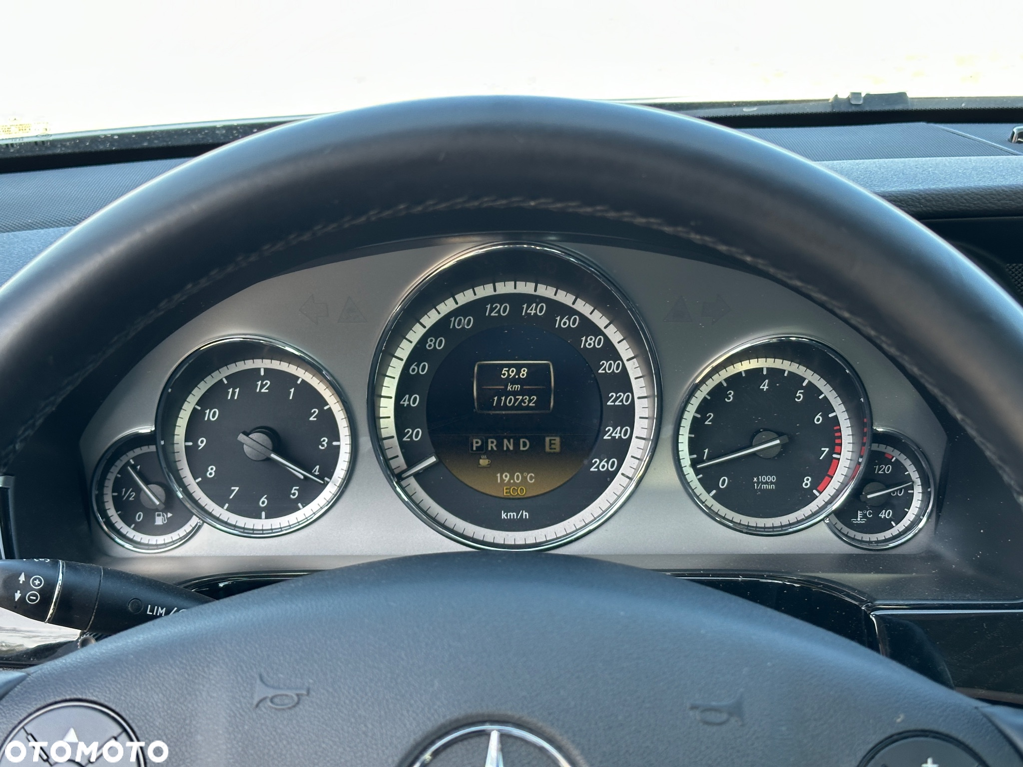 Mercedes-Benz Klasa E 200 BlueEFFICIENCY 7G-TRONIC Avantgarde - 21