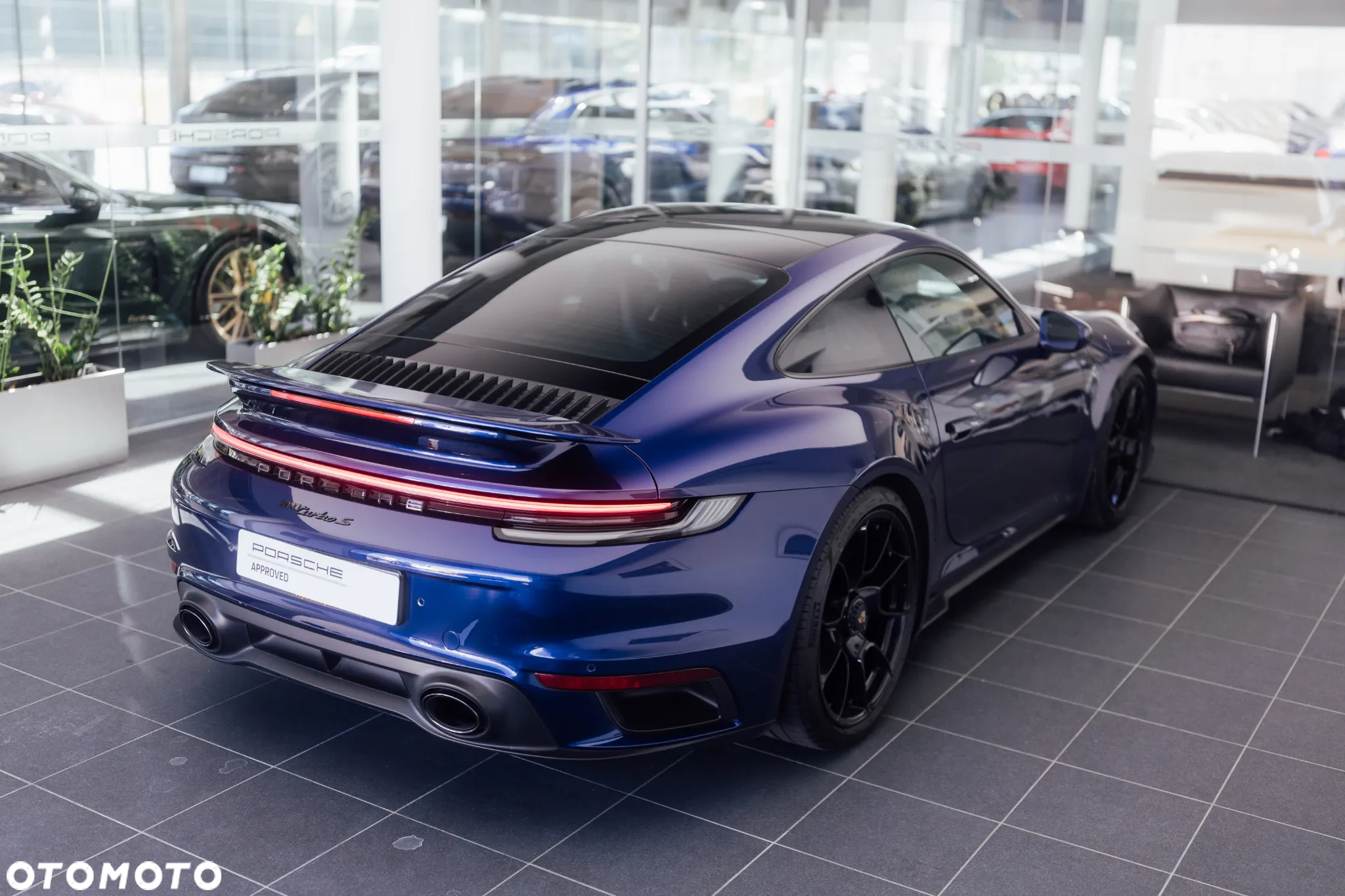 Porsche 911 Turbo S - 10