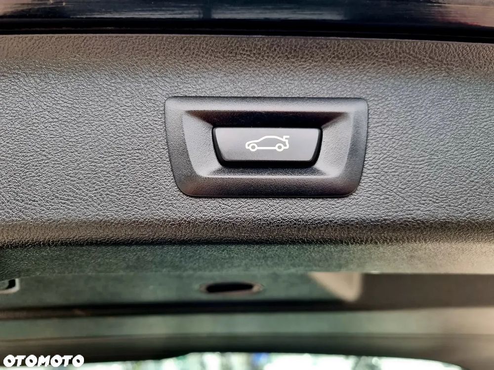 BMW Seria 5 520i Touring Sport Line - 15