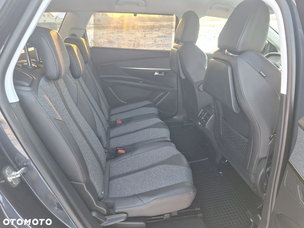Peugeot 5008 BlueHDi 150 Allure - 27