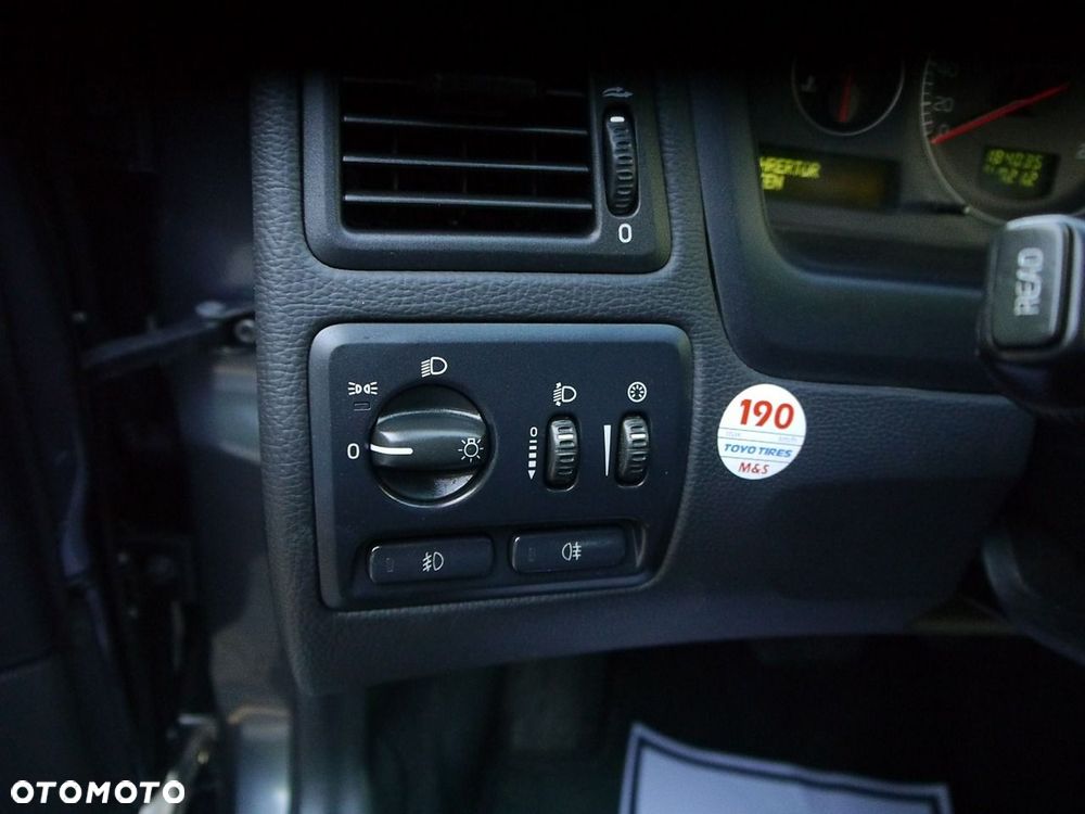 Volvo V70 2.5T AWD Momentum - 32