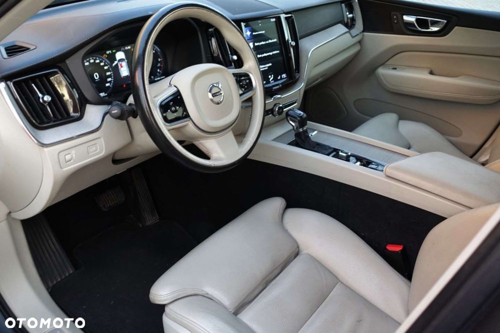 Volvo XC 60 - 10