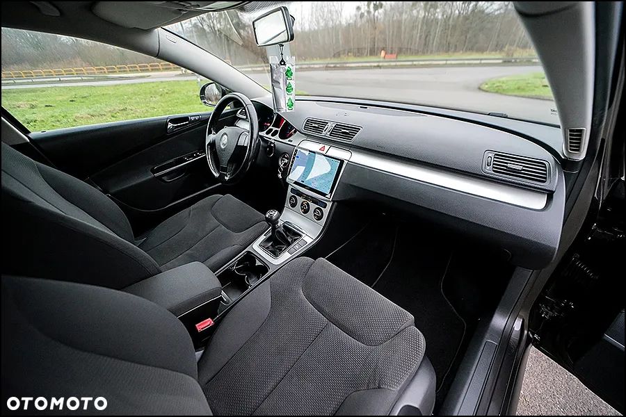 Volkswagen Passat - 7